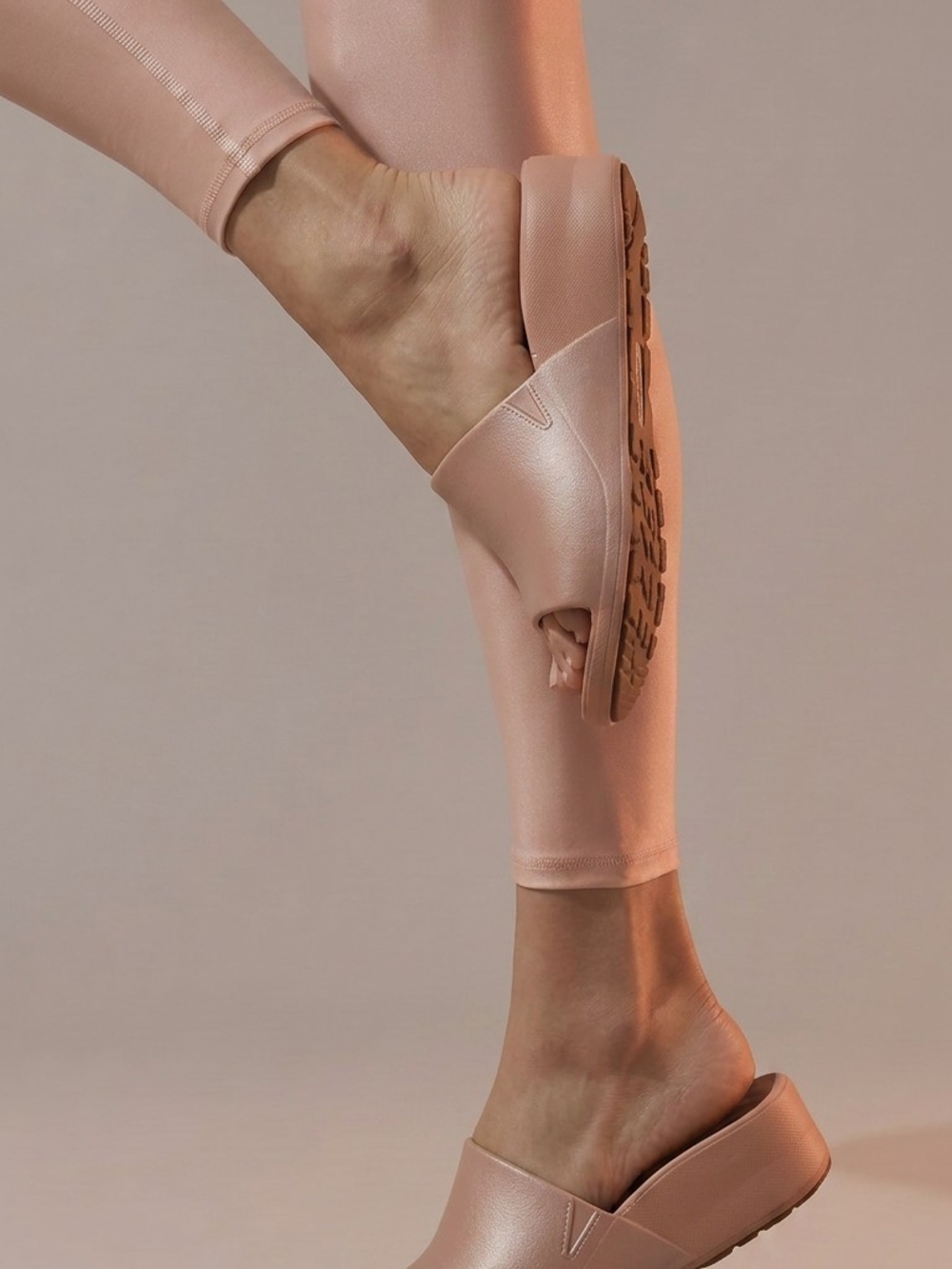 Aetrex Blush Pink Slip-On Platform Mules